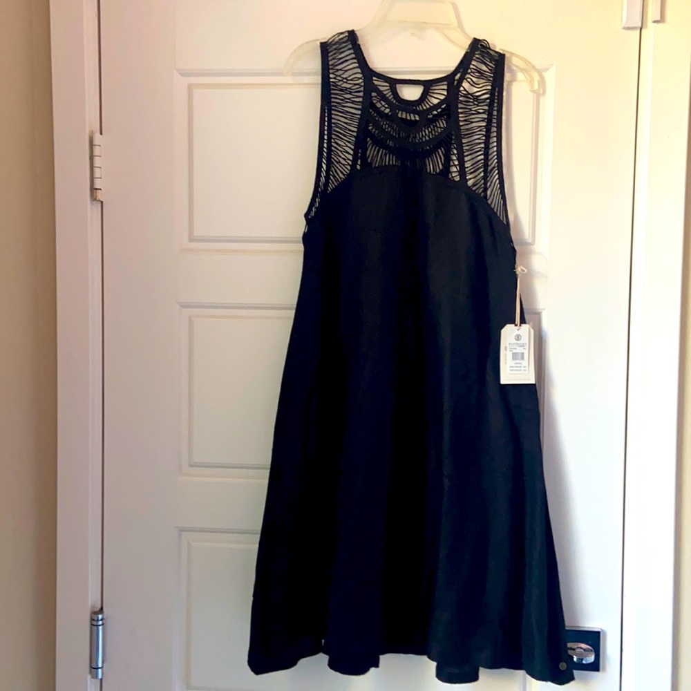 Element Eden black sleeveless/open hole cut on back.